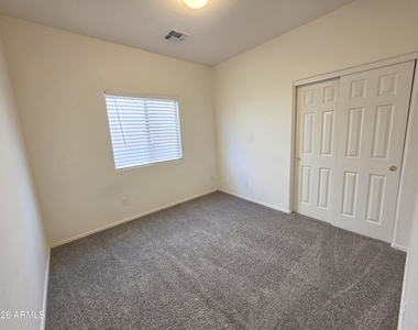 44026 W Granite Drive - Photo Thumbnail 12