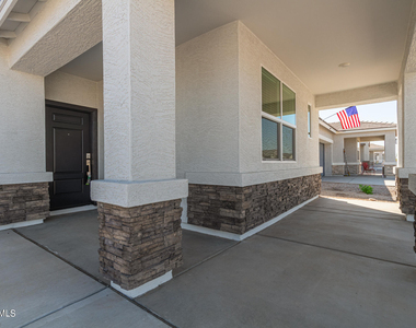 15371 W Smoketree Drive - Photo Thumbnail 6