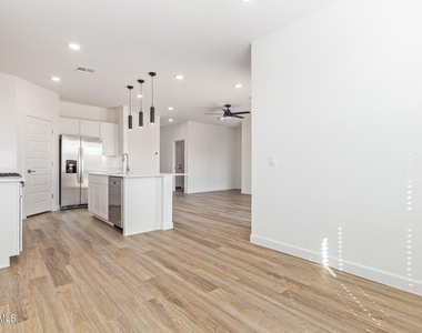 15371 W Smoketree Drive - Photo Thumbnail 12