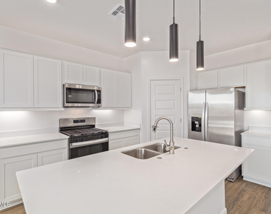15371 W Smoketree Drive - Photo Thumbnail 15