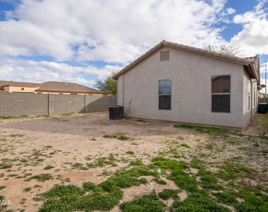 36496 W Pampoloma Avenue - Photo Thumbnail 28