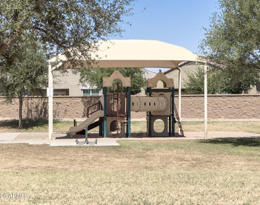 36496 W Pampoloma Avenue - Photo Thumbnail 36