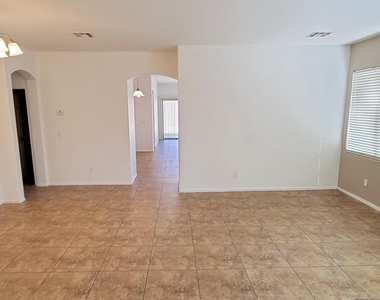 1414 E Bautista Road - Photo Thumbnail 15