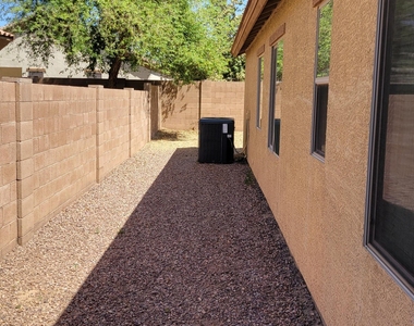 1414 E Bautista Road - Photo Thumbnail 19
