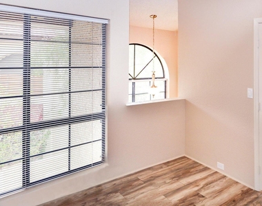 5023 E Siesta Drive - Photo Thumbnail 5