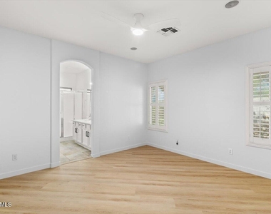 42418 N 46th Lane - Photo Thumbnail 17