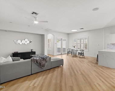 42418 N 46th Lane - Photo Thumbnail 7