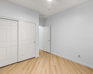 42418 N 46th Lane - Photo Thumbnail 23