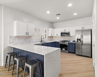 42418 N 46th Lane - Photo Thumbnail 12