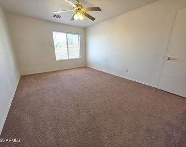 30469 N Plantation Drive - Photo Thumbnail 21