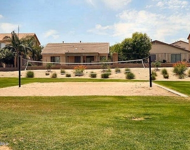 30469 N Plantation Drive - Photo Thumbnail 28