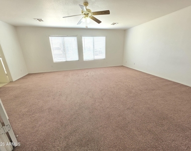 30469 N Plantation Drive - Photo Thumbnail 13