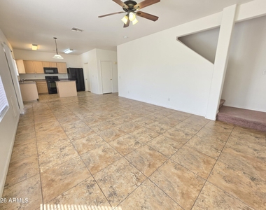 30469 N Plantation Drive - Photo Thumbnail 5