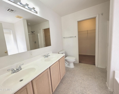 30469 N Plantation Drive - Photo Thumbnail 16