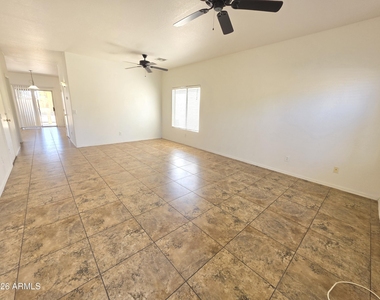 30469 N Plantation Drive - Photo Thumbnail 2