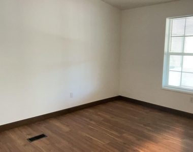 47832 N 18th Avenue - Photo Thumbnail 21