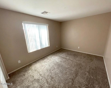 7123 N 72nd Drive - Photo Thumbnail 9