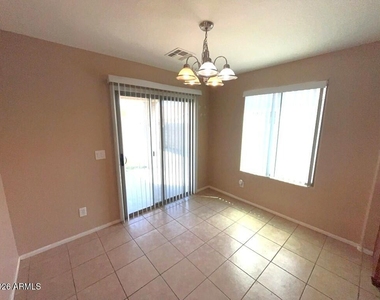 7123 N 72nd Drive - Photo Thumbnail 2