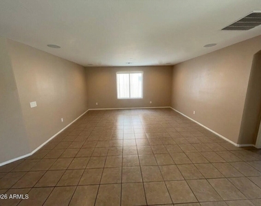 7123 N 72nd Drive - Photo Thumbnail 3