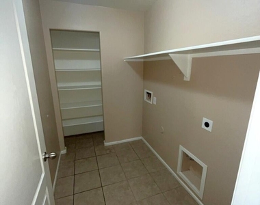 7123 N 72nd Drive - Photo Thumbnail 13