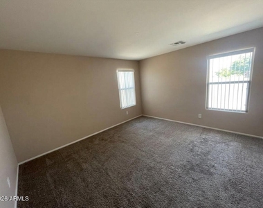 7123 N 72nd Drive - Photo Thumbnail 8