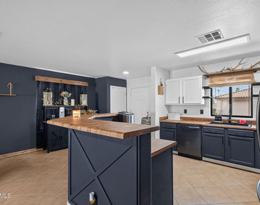 2681 S Powell Road - Photo Thumbnail 9