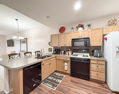 205 N 74th Street - Photo Thumbnail 10
