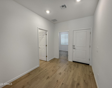 18236 W Avenida Del Sol -- - Photo Thumbnail 4