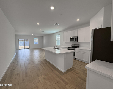 18236 W Avenida Del Sol -- - Photo Thumbnail 10