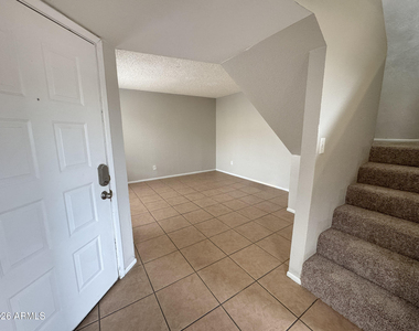 1765 E Pepper Circle - Photo Thumbnail 5