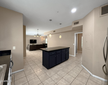 1081 W 1st Street - Photo Thumbnail 14