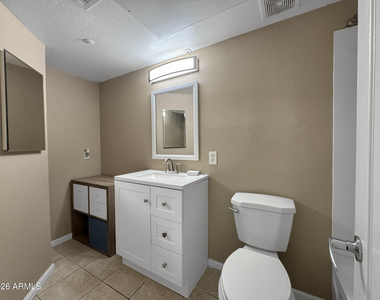 1081 W 1st Street - Photo Thumbnail 22