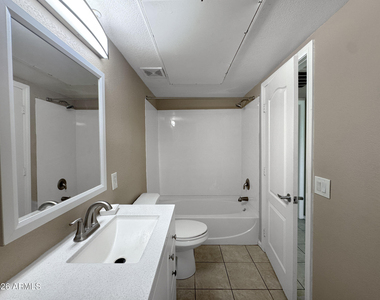 1081 W 1st Street - Photo Thumbnail 23