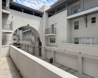 1081 W 1st Street - Photo Thumbnail 18