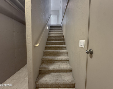 1081 W 1st Street - Photo Thumbnail 8