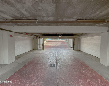 1081 W 1st Street - Photo Thumbnail 3