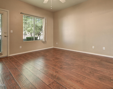 9750 N Monterey Drive - Photo Thumbnail 13