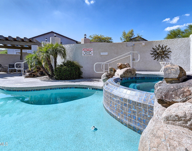 9750 N Monterey Drive - Photo Thumbnail 31