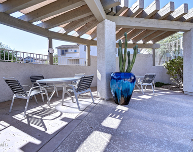 9750 N Monterey Drive - Photo Thumbnail 32