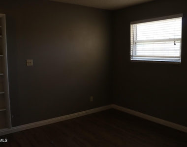 5121 W Mcneil Street - Photo Thumbnail 10