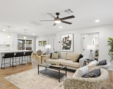 7313 E Roosevelt Street - Photo Thumbnail 6