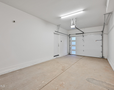 1023 W 5th Street - Photo Thumbnail 19