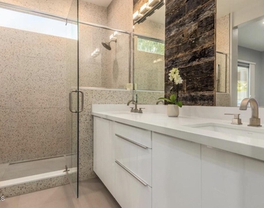 7692 E Phantom Way - Photo Thumbnail 9