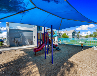 3065 N 67th Avenue - Photo Thumbnail 26
