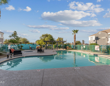 3065 N 67th Avenue - Photo Thumbnail 17