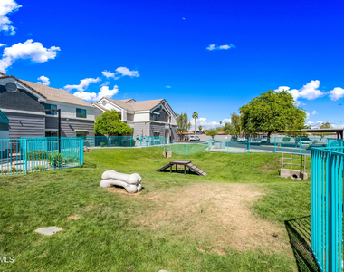 3065 N 67th Avenue - Photo Thumbnail 29
