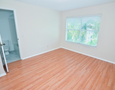 1845 Palm Cove Boulevard - Photo Thumbnail 14