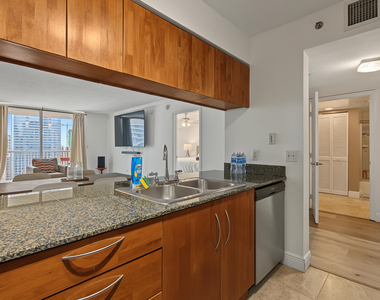 1200 Brickell Bay Drive - Photo Thumbnail 14