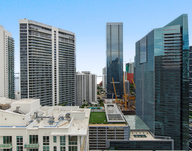 1200 Brickell Bay Drive - Photo Thumbnail 5