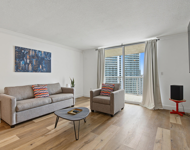 1200 Brickell Bay Drive - Photo Thumbnail 9
